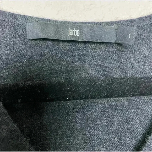 JARBO Women's Small V-Neck Sweater Tank Knit Silk Cashmere Charcoal Grey Minimal - Picture 4 of 13